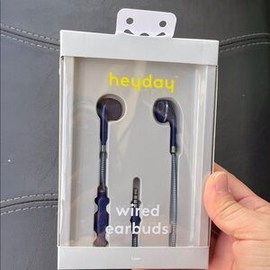 Heyday Wired Earbuds - PURPLE